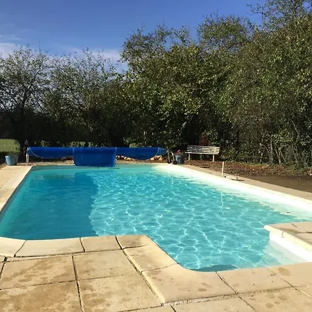 Nyaraló - - Sleeps 5 - Pool - Garden *
