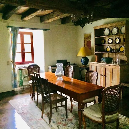 Nyaraló - - Sleeps 5 - Pool - Garden *