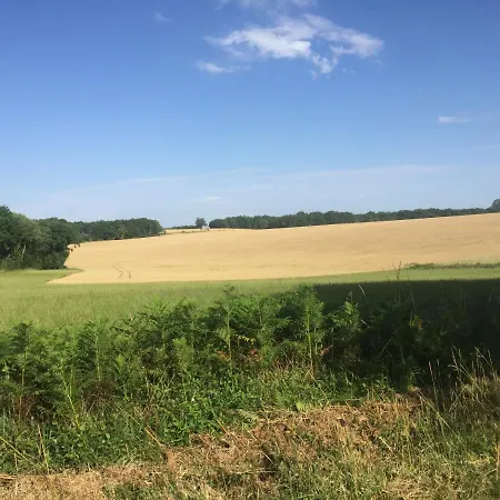 - - Sleeps 5 - Pool - Garden * Chatain